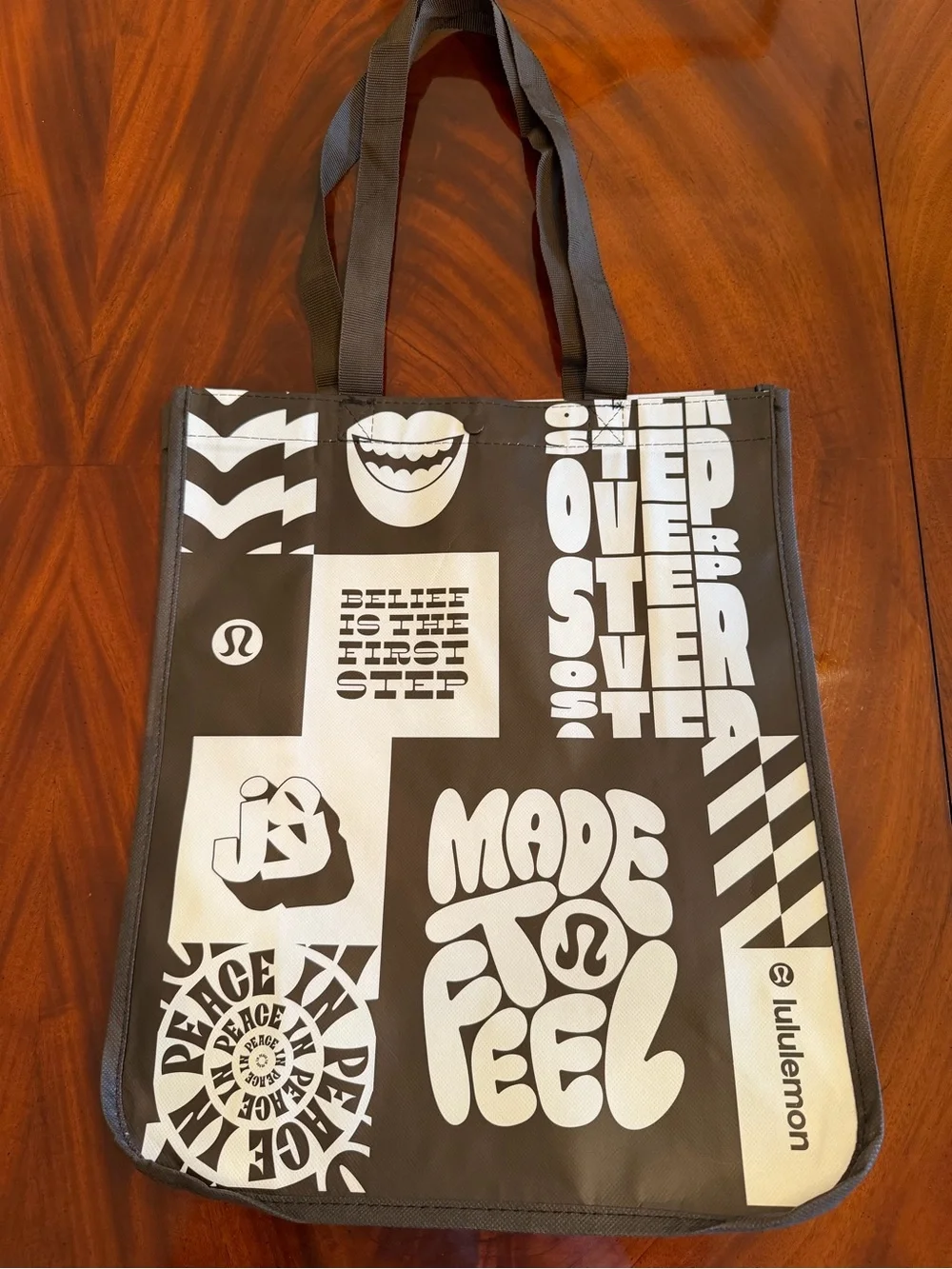 NEW Lululemon Large Reusable Shopper Bag Sequoia Brown Graphic Print